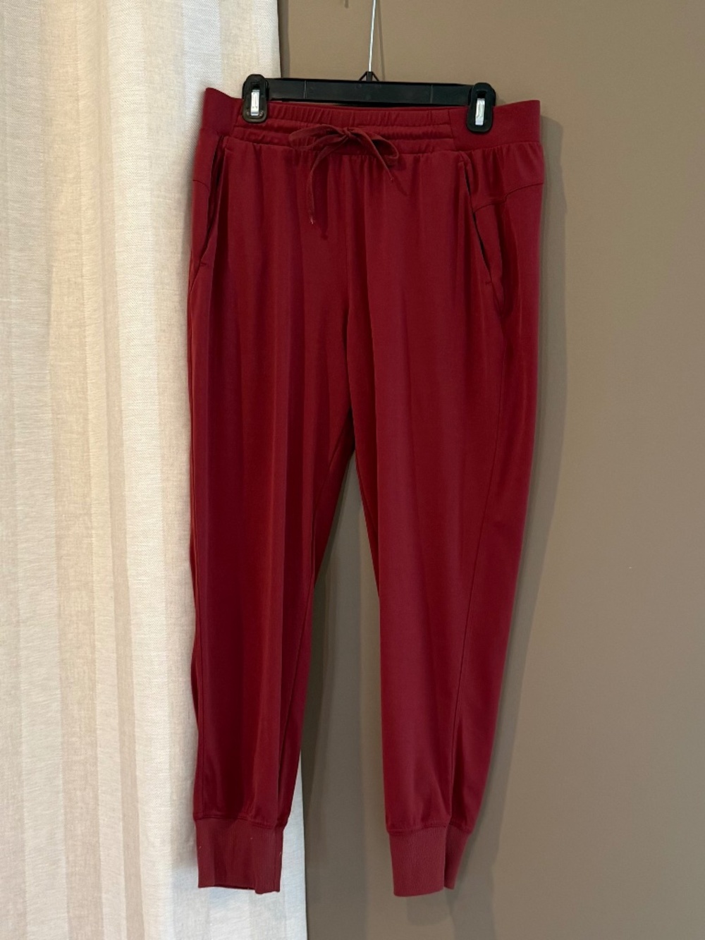 Calia Women's Maroon Joggers with tie at waist, pockets in front, Size Medium